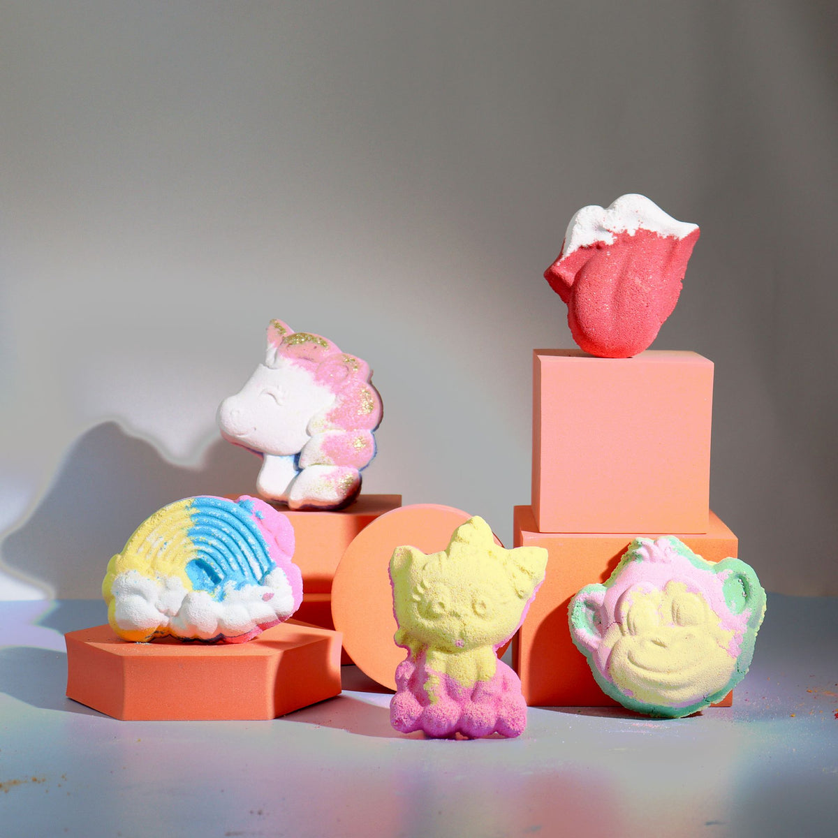 Cat Bath Bomb 80g – alternate angle, NooEdge UK