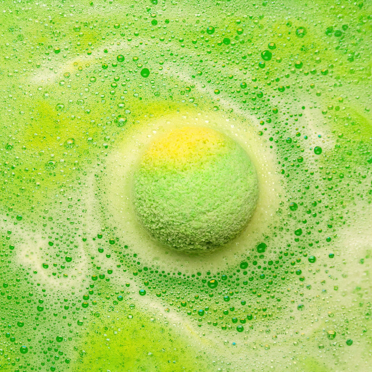 Set of 3 Peppermint & Tea Tree Bath Bombs detail, NooEdge UK