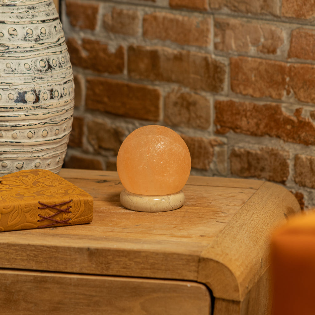 Quality USB Ball Salt Lamp – 8 cm (multi) close-up, NooEdge UK