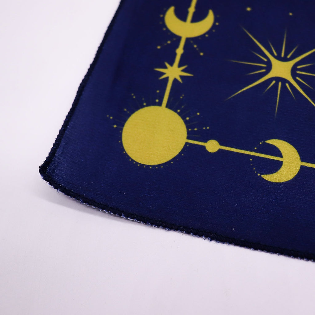 Tarot Reading Cloth – alternate angle, NooEdge UK