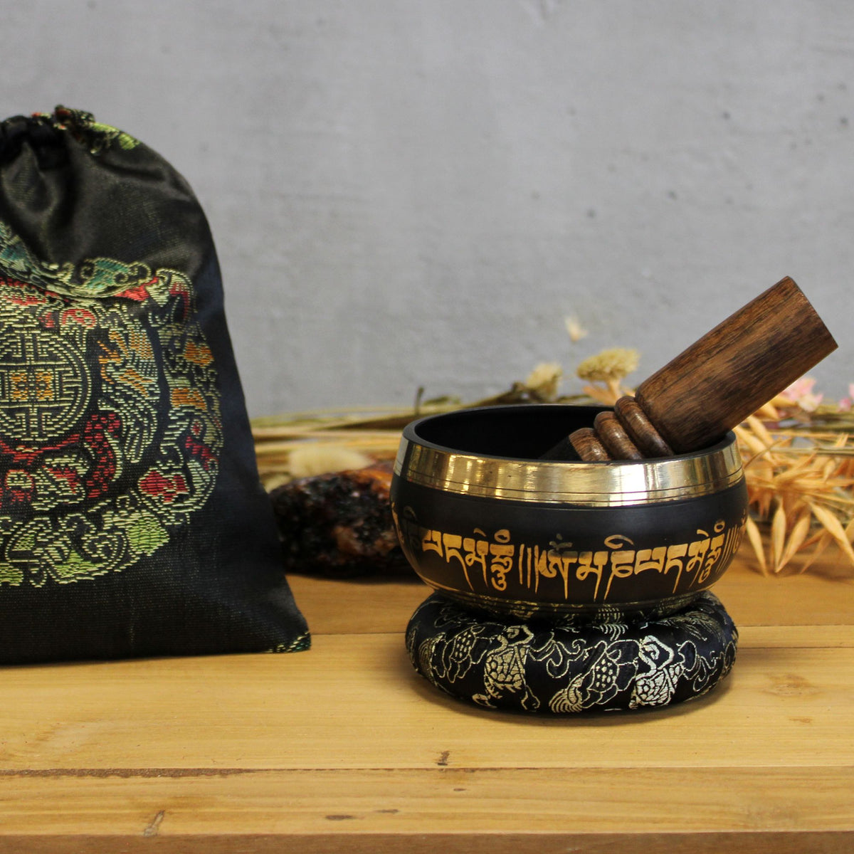 Lotus Flower Singing Bowl Set detail, NooEdge UK
