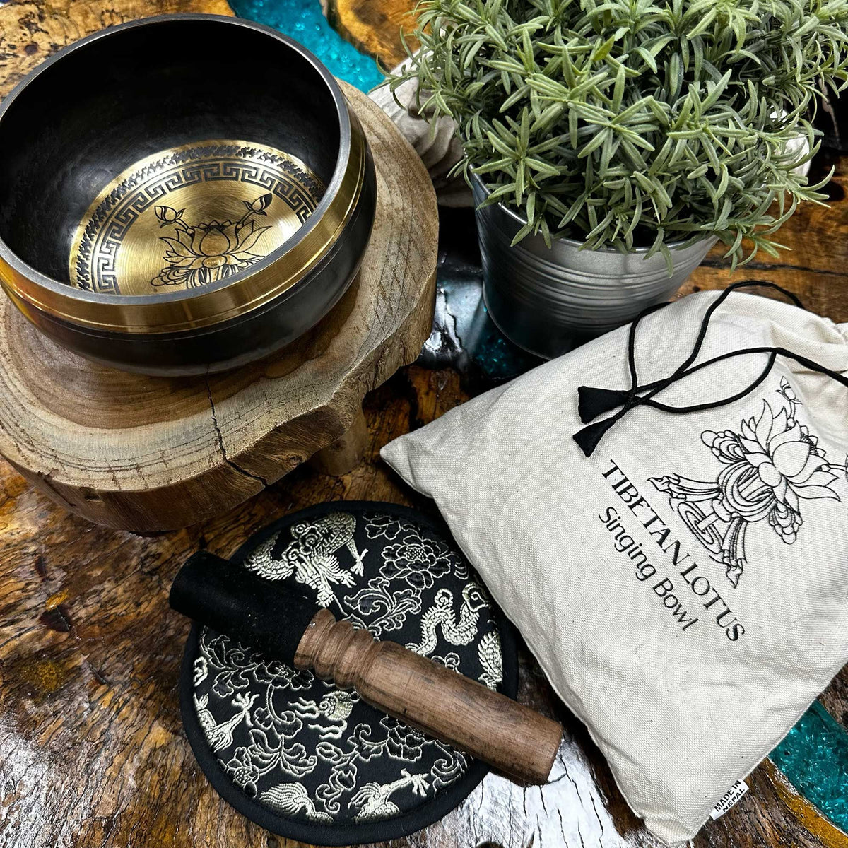 Hand Beaten & Engraved Singing Bowl Gift Set – 14cm Lotus Flower close-up, NooEdge UK