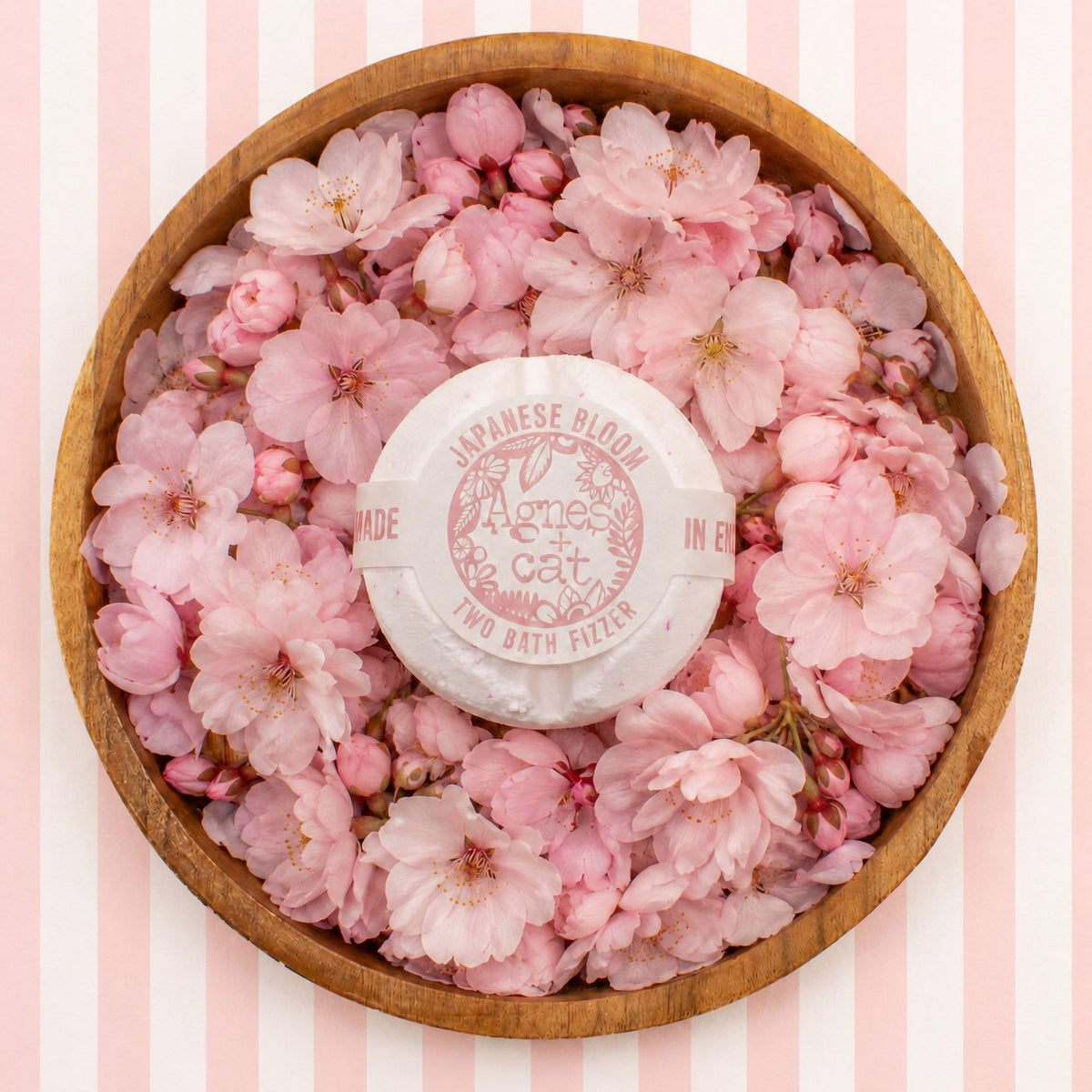 Agnes + Cat Floral & Citrus Bath Fizzer Gift Set detail, NooEdge UK