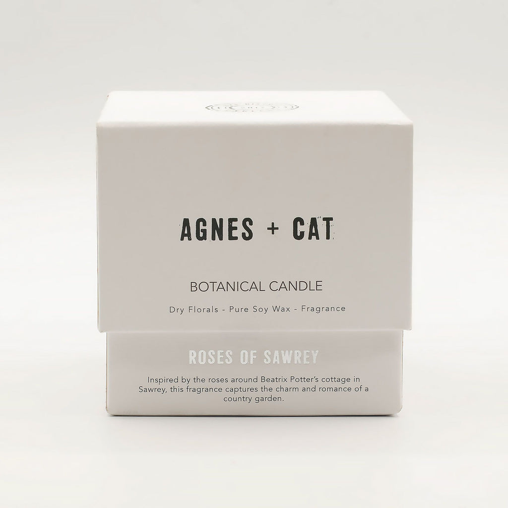Agnes + Cat Botanical Soy Wax Candle – Roses of Sawrey close-up, NooEdge UK