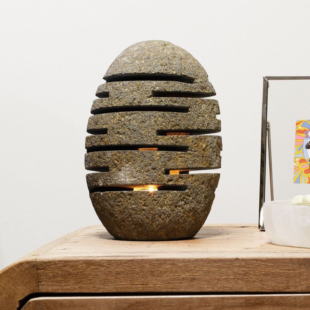 Natural Riverstone Candle Holder – Standing Stone Cut (10x13x22cm) detail, NooEdge UK